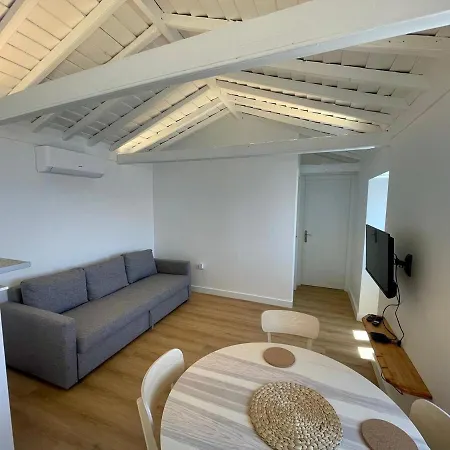 Casa Do Nitsa * Корву